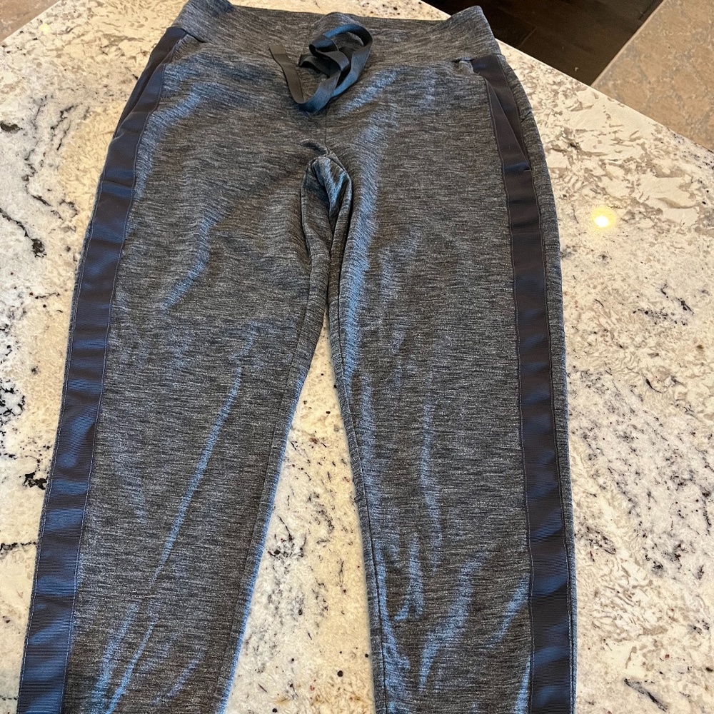 Women's size XS Athleta joggers
